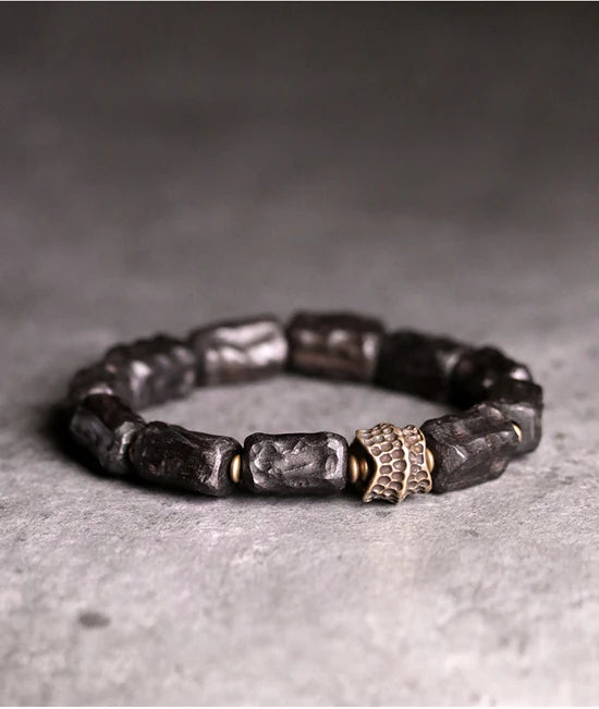 Bracelet Ébène Sculptée Rétro et Breloque Vajra en Laiton – Bois Noir Véritable