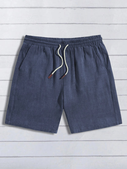 Short respirant en lin et coton gris clair, style casual avec taille ajustable.