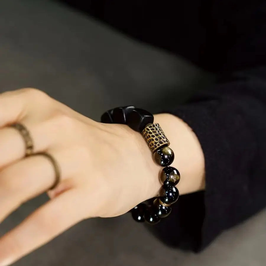 Bracelet Vintage Ébène et Obsidienne Dorée avec Accents de Laiton – Fait Main Unisexe