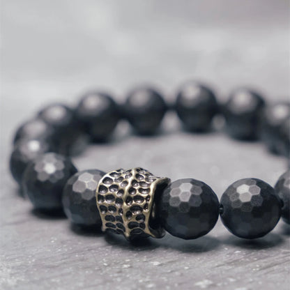 Bracelet Homme Agate Noire Mate 12 mm à Facettes et Laiton Vieilli – Grosses Perles