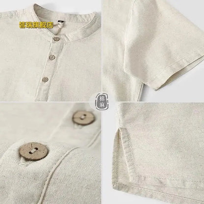 Vue détaillée de l'encolure et des boutons en bois d'une chemise fluide en coton et lin.