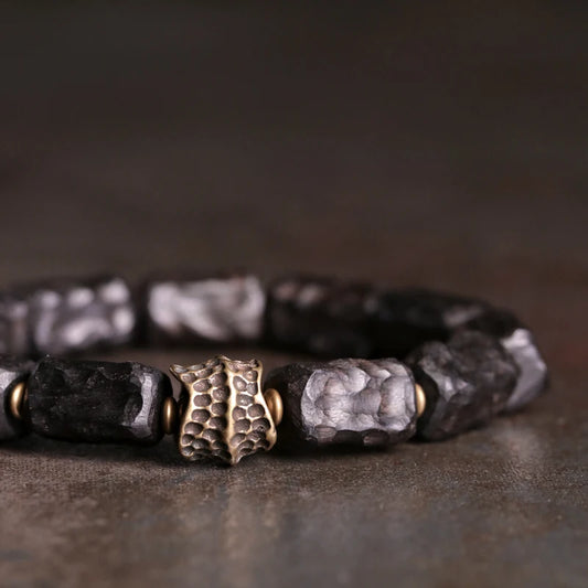 Bracelet Ébène Sculptée Rétro et Breloque Vajra en Laiton – Bois Noir Véritable