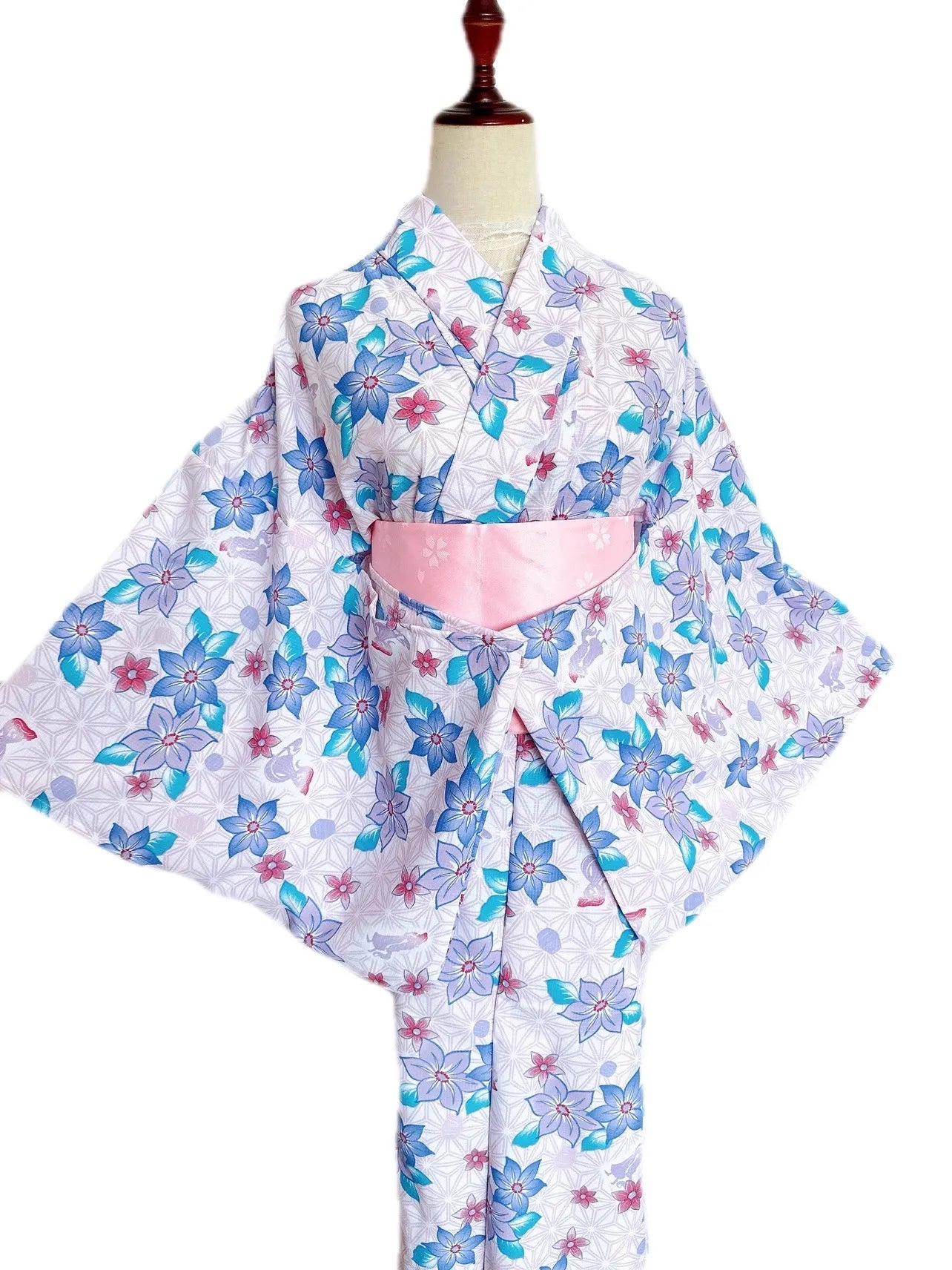 Yukata Deux Pièces Floral Rouge et Noir | Kimono Japonais d'Été avec Robe Coordonnée