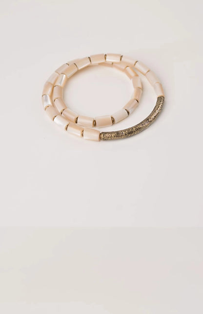 Bracelets à Accumuler Coquillage et Laiton – Set Minimaliste Tons Neutres pour Femme