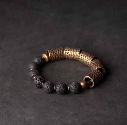 Bracelet Pierre de Lave et Tubes de Laiton Martelé – Style Rock Unisexe