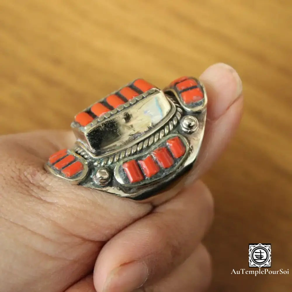 ’Brillance De Bodnath’ - Anneau Tibétain En Cuivre Et Corail Rouge Bague - Tibet