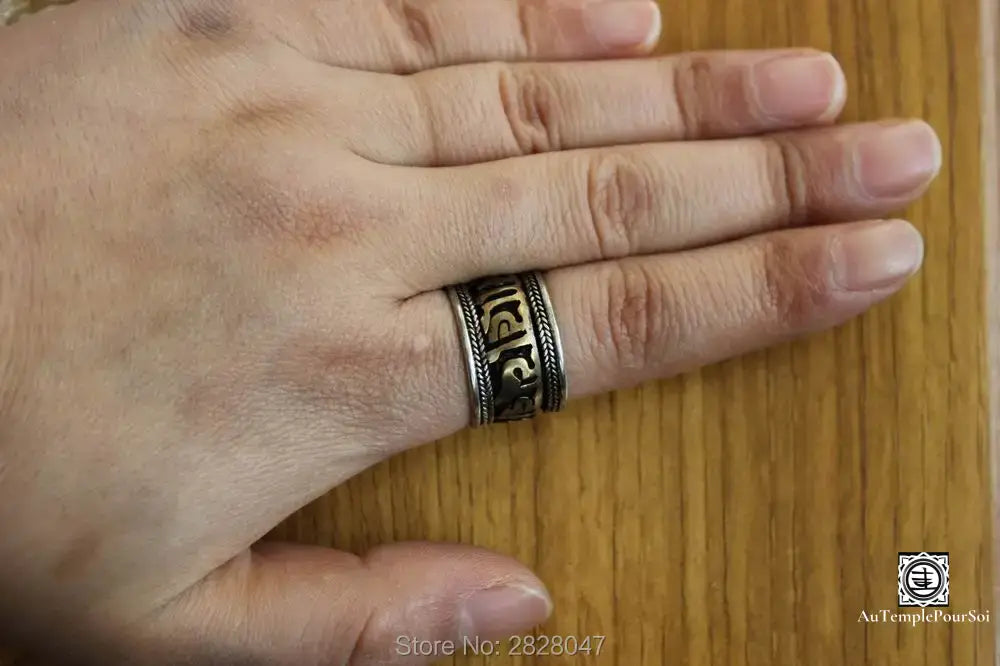 ’Chant Du Lotus’ - Anneau Mantra Tibétain Bague - Tibet