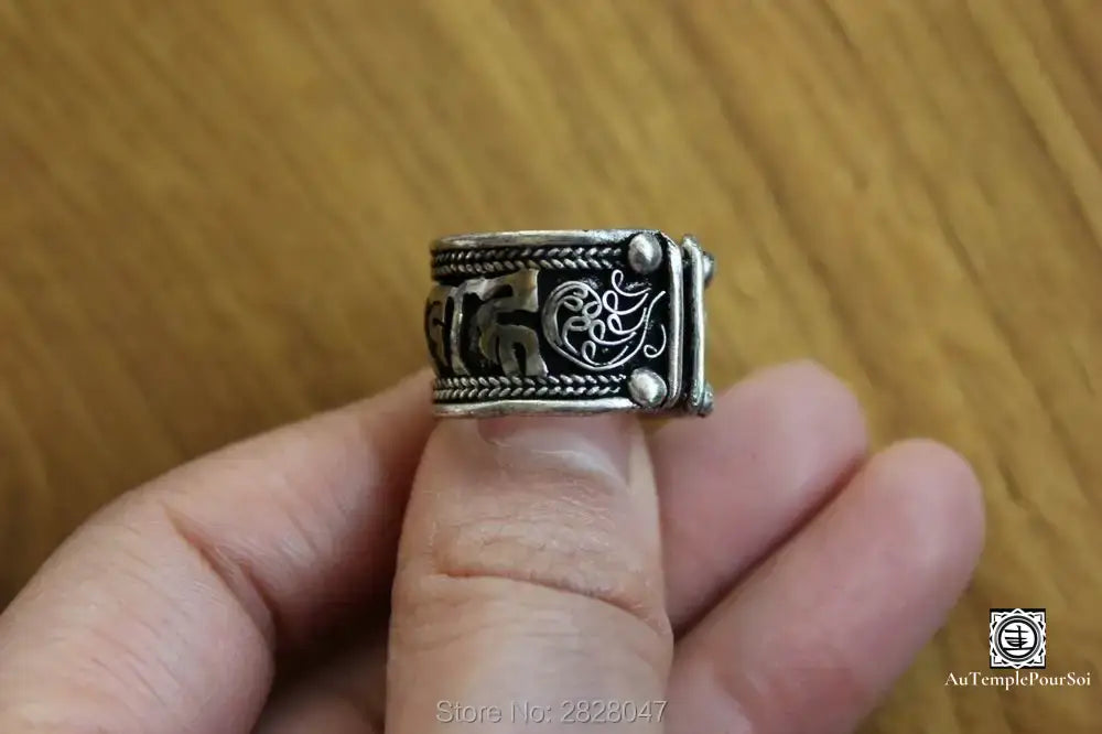 ’Chant Du Lotus’ - Anneau Mantra Tibétain Bague - Tibet