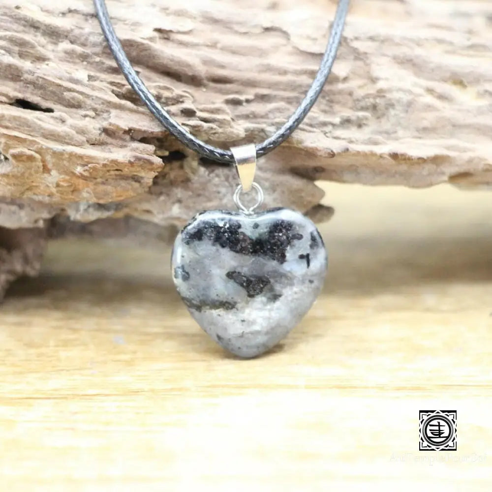 ’Coeur De Pierre’ Pendentif En Pierre Naturelle Labradorite Noire Pendentif