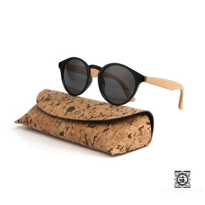 Lunettes de soleil en bois avec étui unique pour un style durable