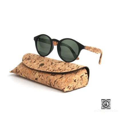 Lunettes en bois de qualité avec verres protecteurs et style intemporel