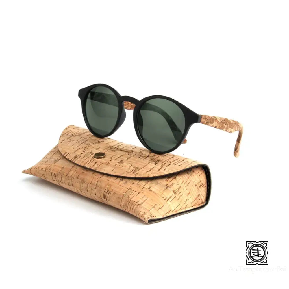 Lunettes solaires en bois avec finition à la main et design minimaliste