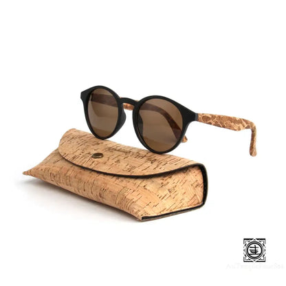 Vision sans reflet avec lunettes de soleil en bois et verres haute définition