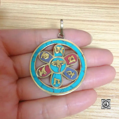 ’Regard De Sagesse’ - Pendentif Œil Bouddha Et Mantra Pendentif - Tibet